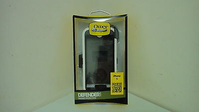 OtterBox Defender Series Case for iPhone 5, White/Black    I1211A