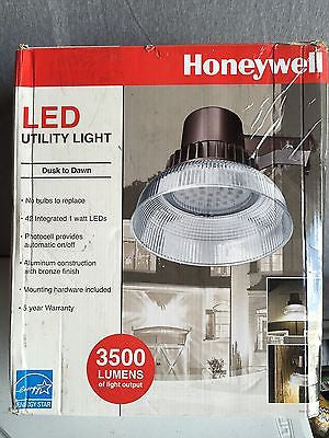 Honeywell MA0201 Security Light, 3500-Lumen, Aluminum J925ERC