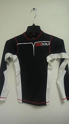 TITLE MMA Quad-Flex Adversary Long Sleeve Rash Guard Size YM  J6193E